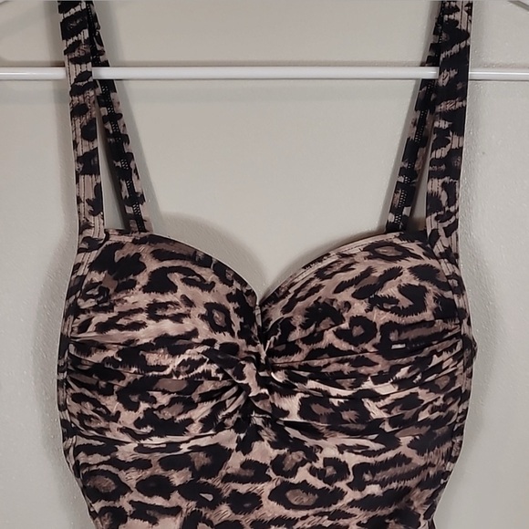 Niptuck Women One Piece Swimsuit Size 6 Leopard Print Ruched Slimming Padded Cup - Picture 3 of 7